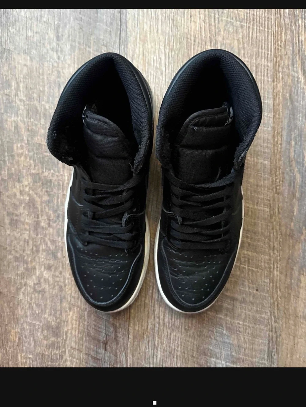 Nike Air Jordan 1 Retro High Cyber Monday Black White Size 9 Sneakers Shoes